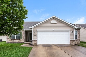Building Photo - 5765 Arlington Dr
