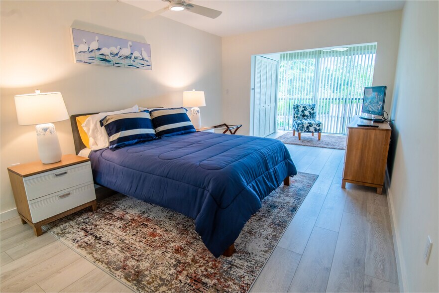 Building Photo - 5 High Point Cir W