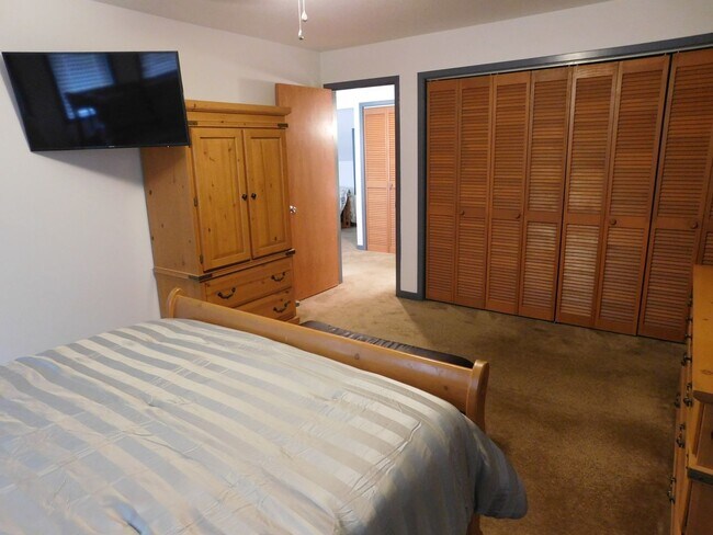 Building Photo - 1607 Harbourside Dr