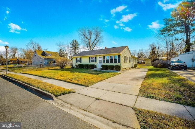 Building Photo - 816 Lincoln St