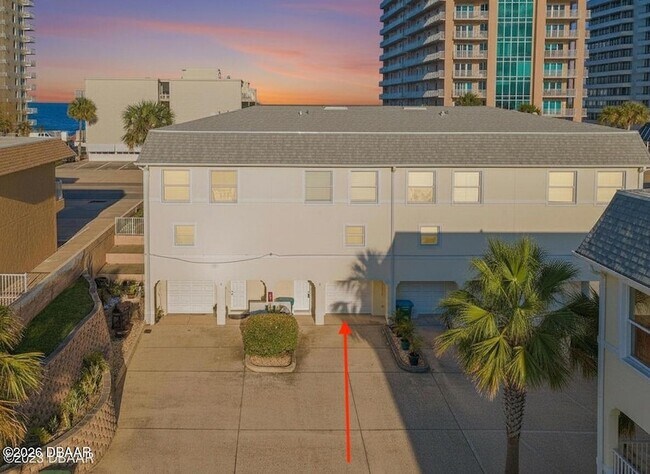 Building Photo - 3733 Cardinal Blvd