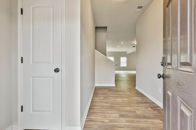 Building Photo - McDonough Home Spacious and Close to Everything!