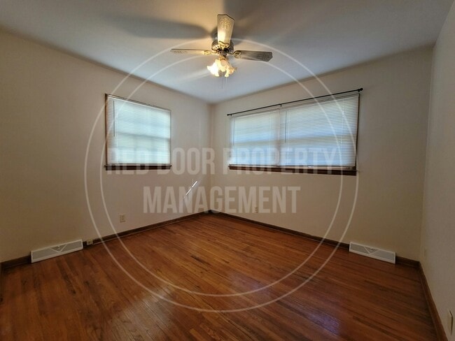 Building Photo - 1402 W Lotus St