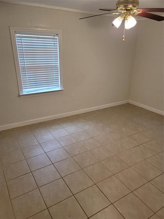 Building Photo - 904 Chote Ave