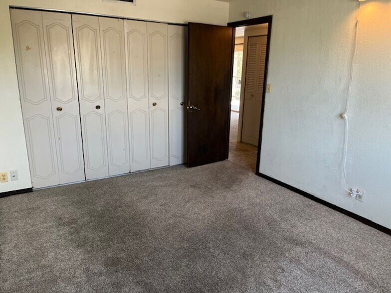 Building Photo - 805 29th St