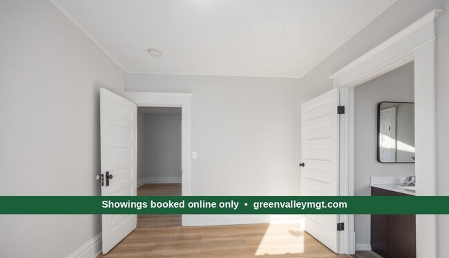 Building Photo - 743 Crosby St NW