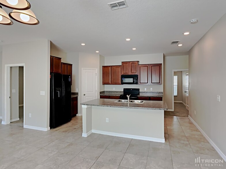 Building Photo - 209 Archcliffe Point Pl