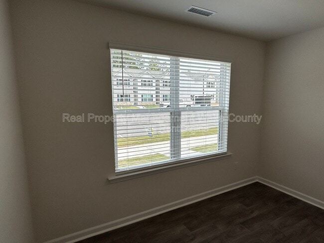 Building Photo - 8539 Beckett Chase Wy