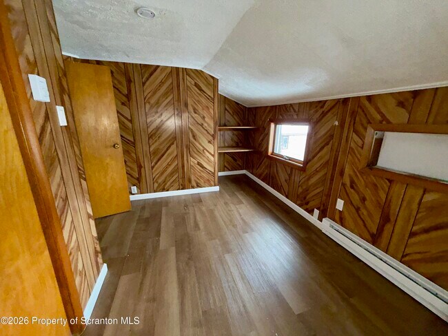 Building Photo - 41 Drummond St