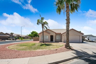 Building Photo - 856 54 Cir