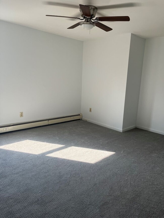 Building Photo - 7-MXW Holding Corp