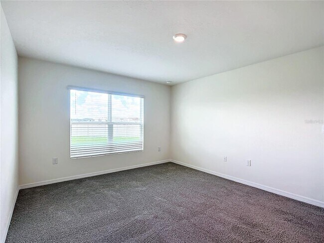 Building Photo - 8561 SW 46th Ave