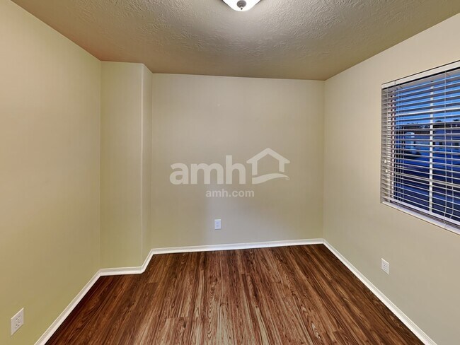 Building Photo - 854 W 1300 N