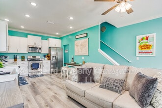 Building Photo - 1000 W Main St