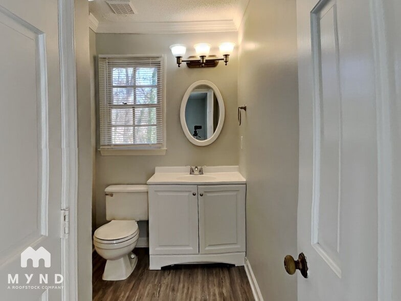 Building Photo - 6125 Krandon Dr