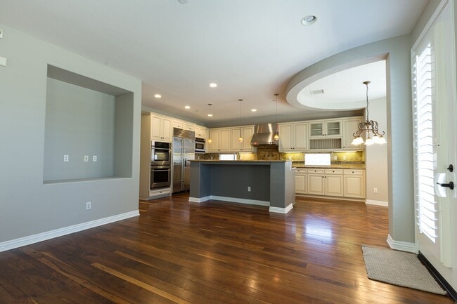 Building Photo - Single Family Golf Course Home for rent in...