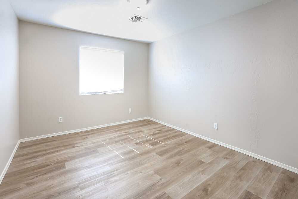 Building Photo - 17267 W Rimrock St