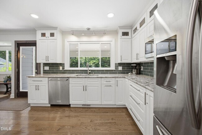 Building Photo - 603 N Estes Dr