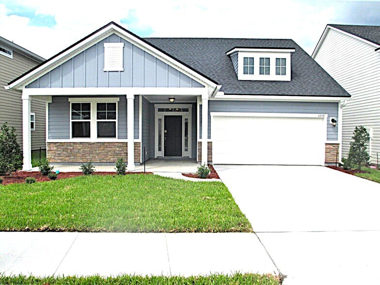 Primary Photo - 3278 Roundabout Dr
