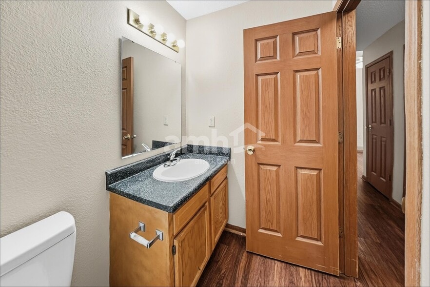 Building Photo - 8539 Coralberry Ln