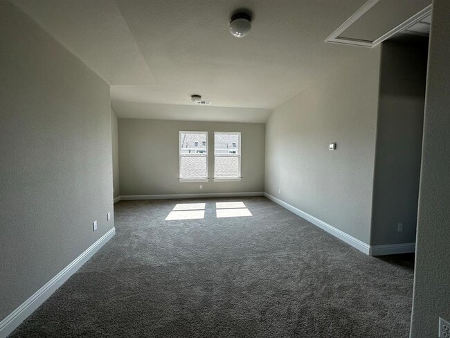 Building Photo - 109 Riverhill Dr