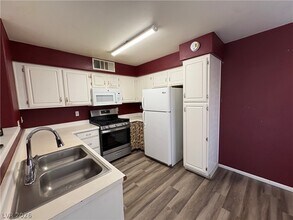 Building Photo - 5710 E Tropicana Ave