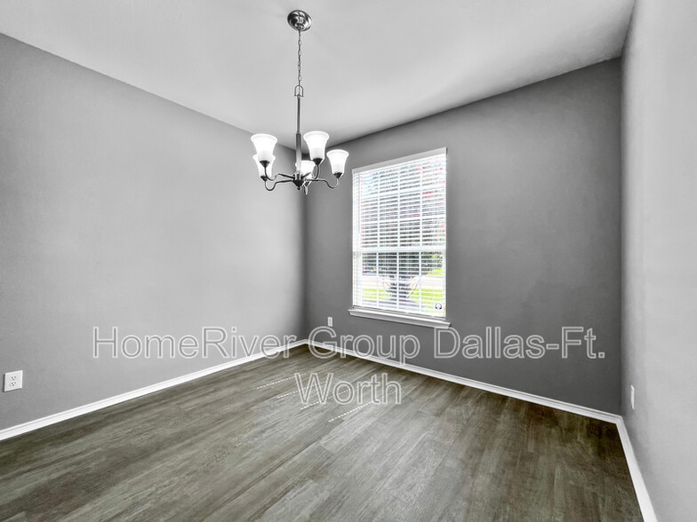 Building Photo - 507 Binkley Ct