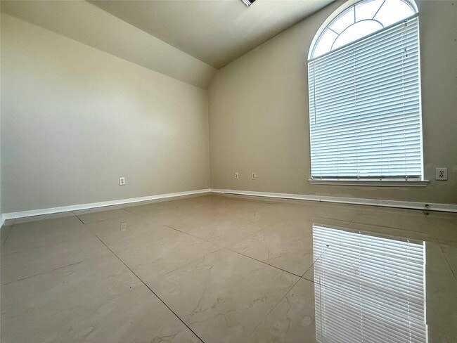 Building Photo - 11911 Timpnogos Dr