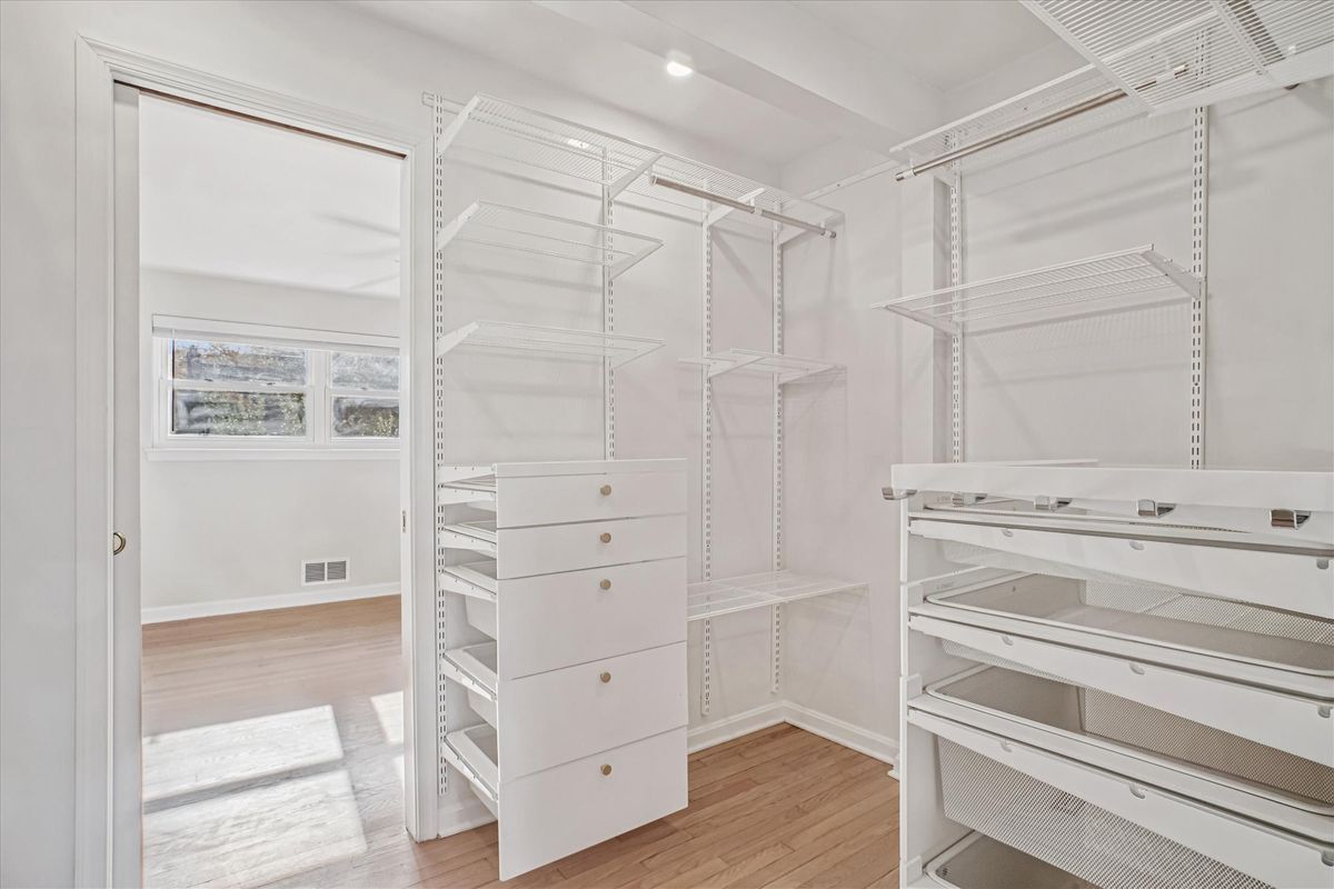 Building Photo - 4409 Westbrook Ln