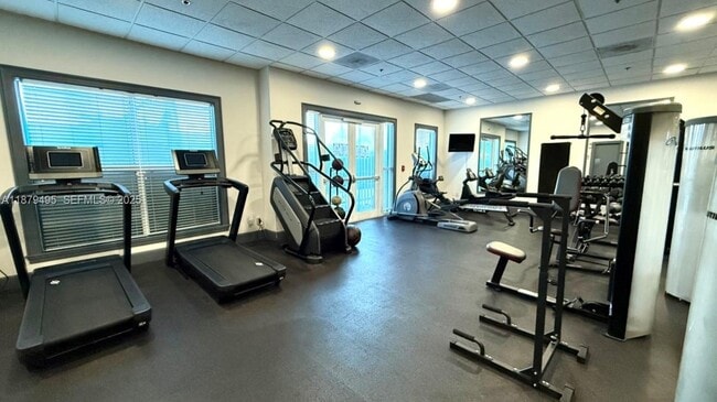 Building Photo - 2665 SW 37th Ave