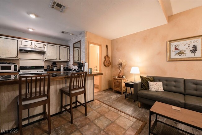 Building Photo - 1844 Mimosa Ct