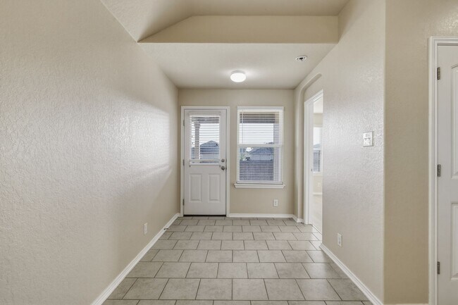 Building Photo - Large one story in Valley Ranch