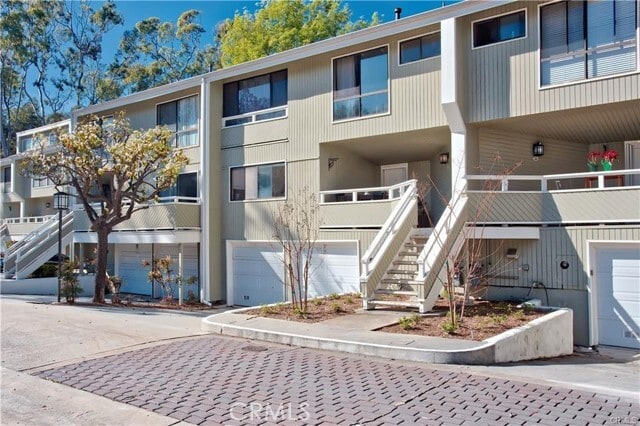 Building Photo - 5 Mojo Ct