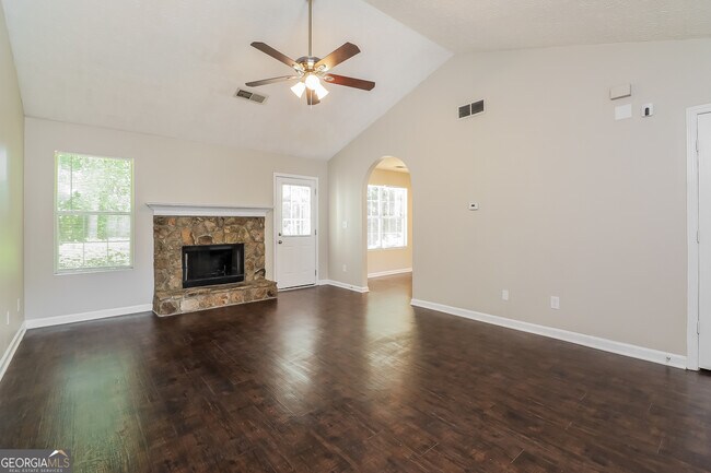 Building Photo - 507 Heritage Ridge Dr