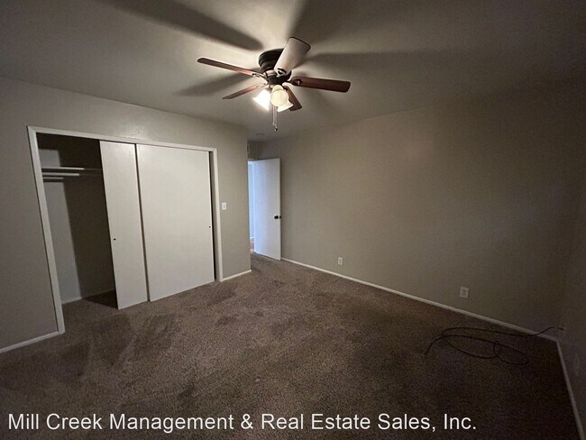 Building Photo - 3 br, 2 bath House - 523 W Howard