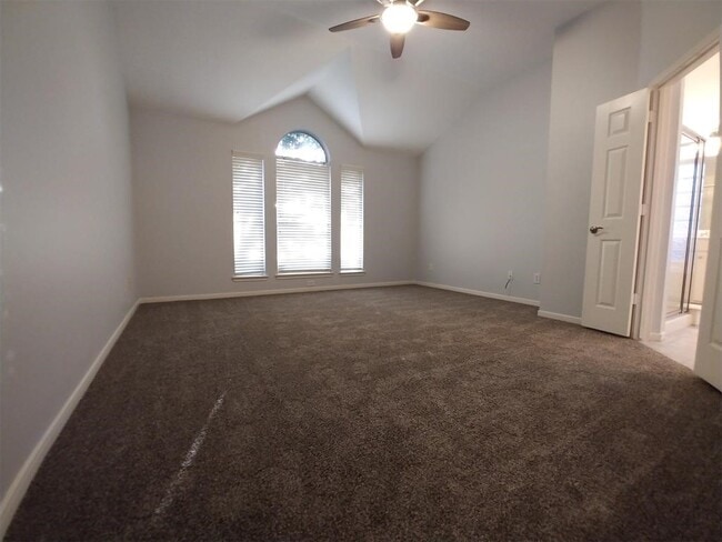 Building Photo - 8911 Starlamp Ln
