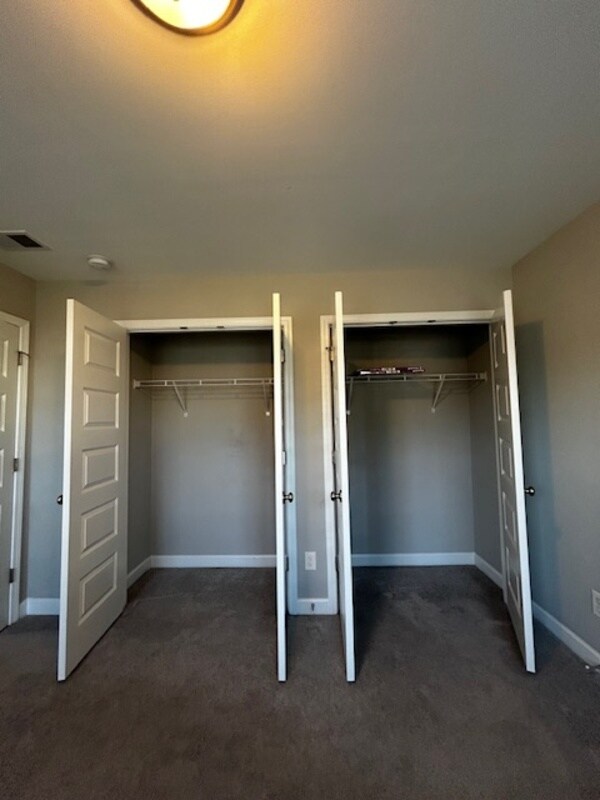 Building Photo - 309 Madison Park Dr