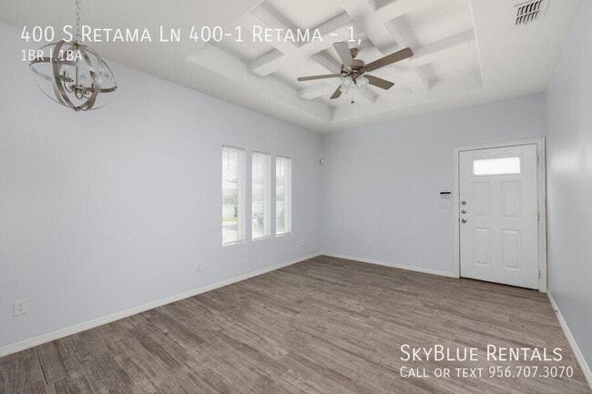 Building Photo - 400 S Retama Ln