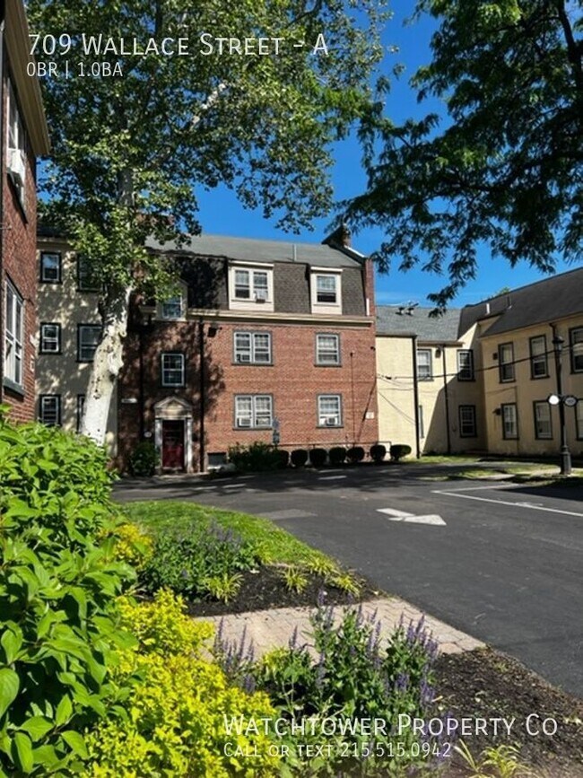 Building Photo - 709 Wallace St