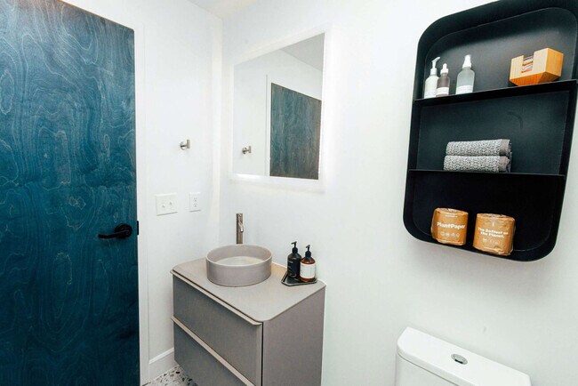 Building Photo - 1911 3rd Ave N