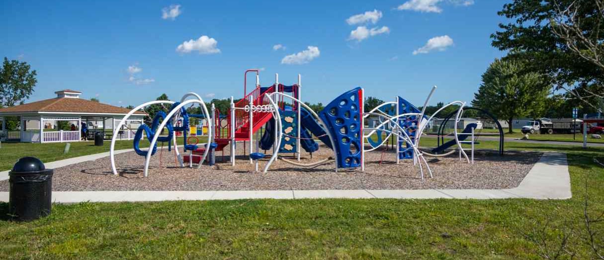 Building Photo - 9884 Northwinds Dr