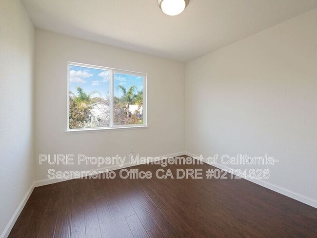 Building Photo - 2011 Misty Meadow Dr