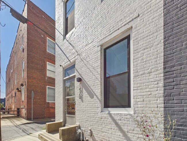 Building Photo - 1420 Penn St