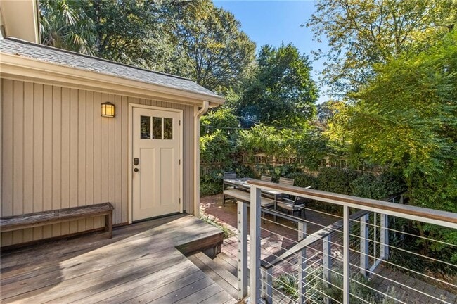 Building Photo - 901 Adair Ave NE