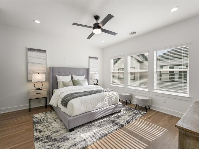 Building Photo - 2598 W Tidwell Rd