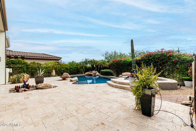 Building Photo - 15211 E Staghorn Dr