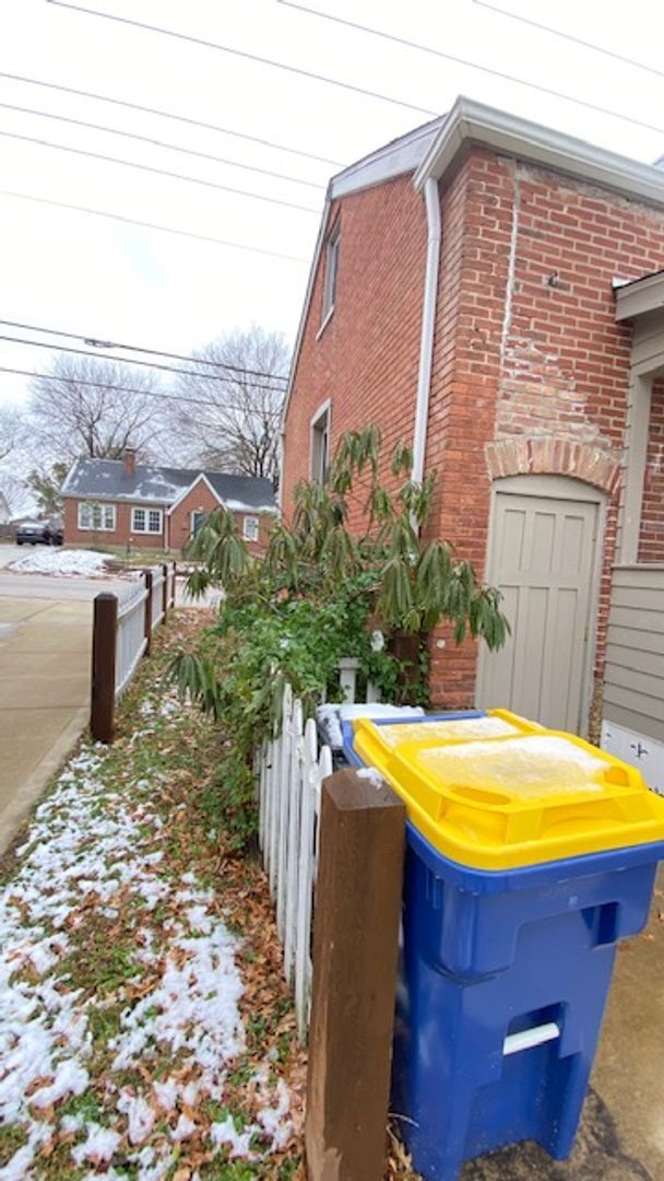Building Photo - 414 Stafford St