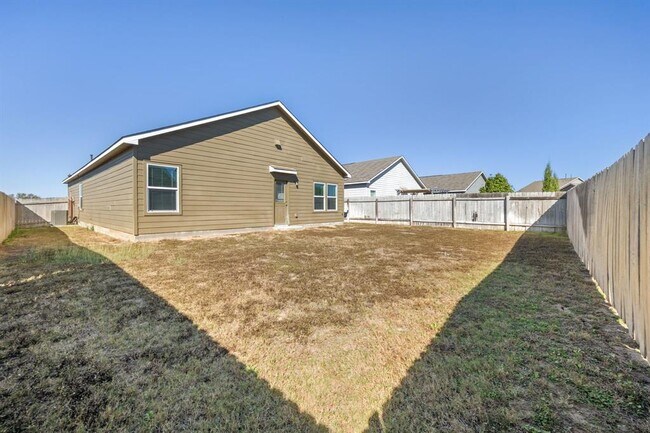 Building Photo - 13601 Mussel Rn