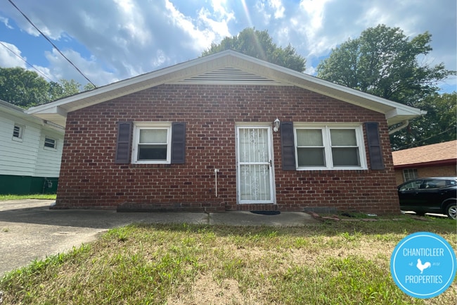 Building Photo - 908 Corona St