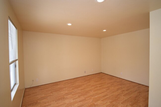 Building Photo - 4277-4279 S 1350 E